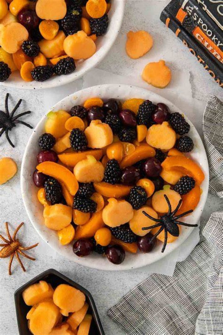 Spook-tacular Halloween Salad: A Festive Delight