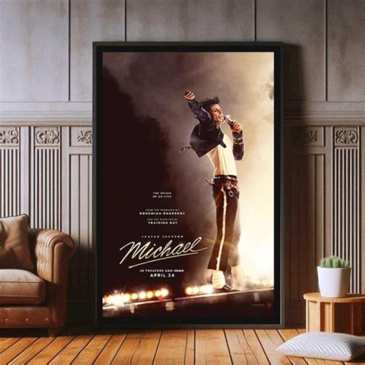 (SS3123016) Movie picture of Michael T. Weiss buy celebrity photos and