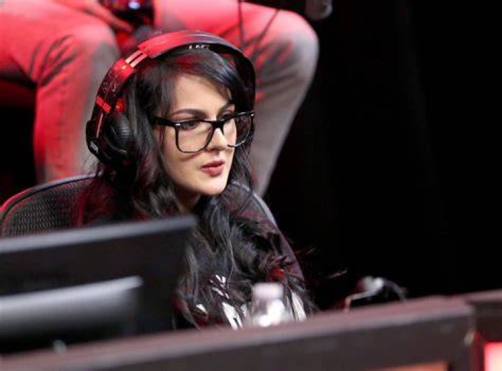 Sssniperwolf Net Worth