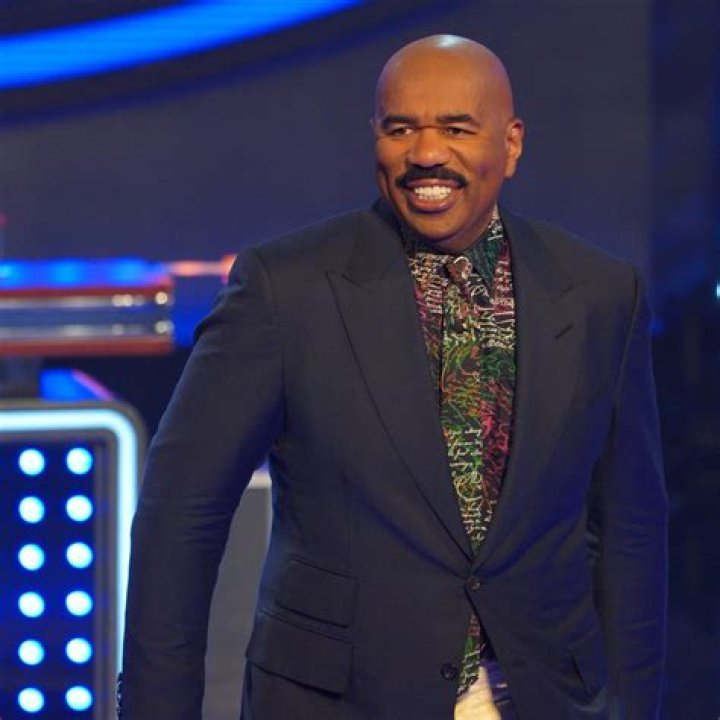 Steve Harvey's net worth, age, children, wife, height, salary, what