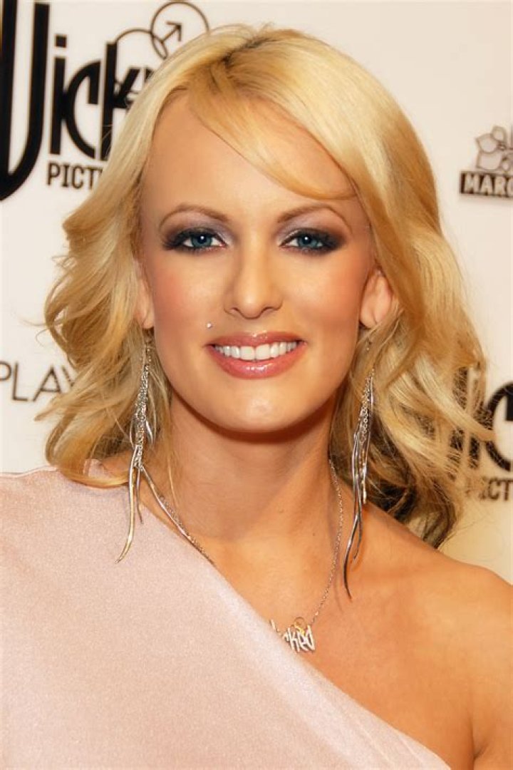 Stormy Daniels Wiki, Age, Bio, Husband, Family, Net Worth, Height