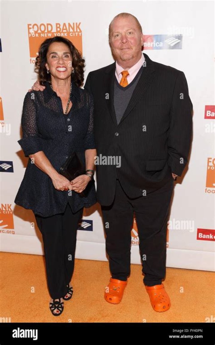 Susi Cahn Mario Batali's Wife Wiki, Age, Husband, Children, Height, Net Worth, Instagram The