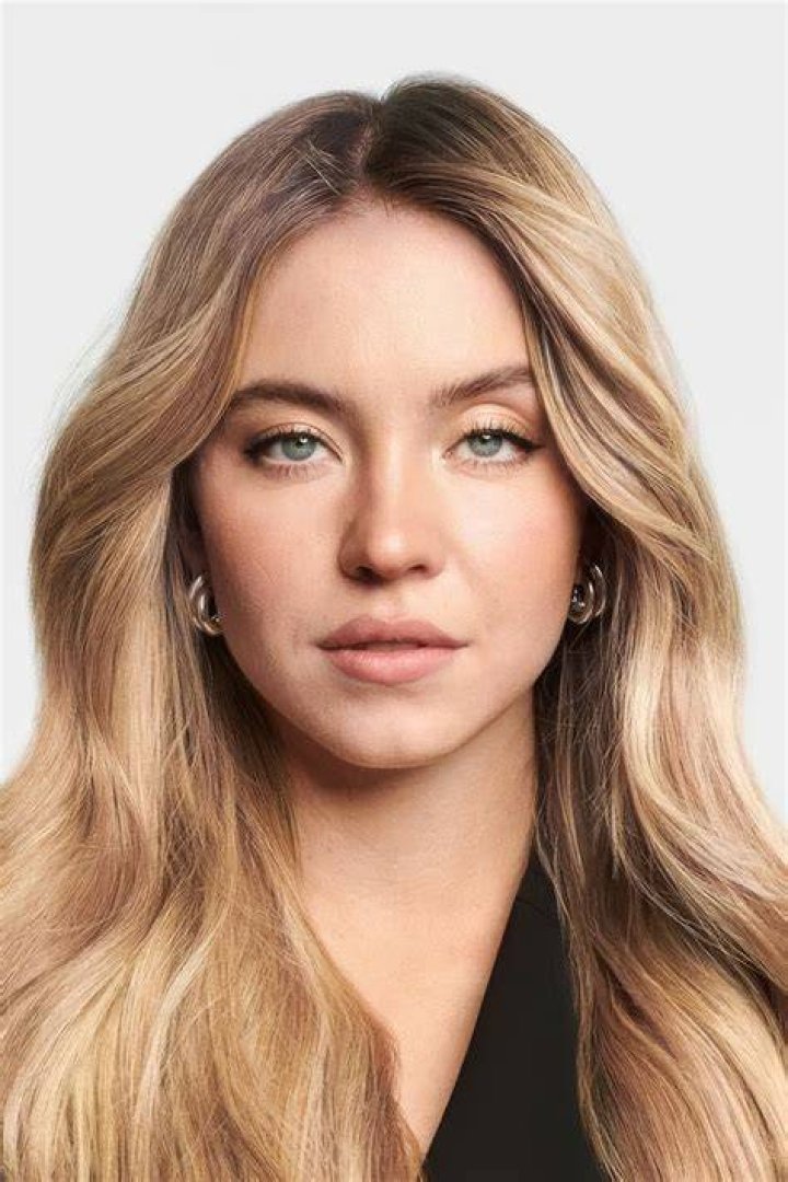 Sydney Penny Complete Wiki & Biography with Photos Videos
