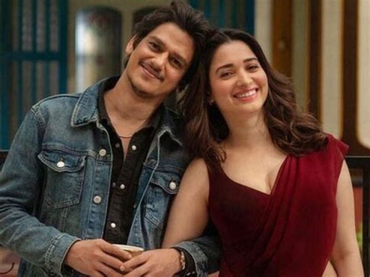 Tamannaah Bhatia goes on a movie date with her parents, watches