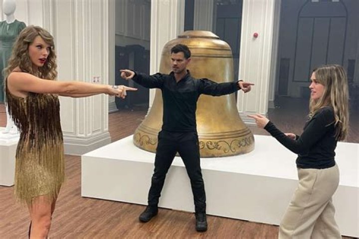 Taylor Dome Says She's an 'OG' Taylor Swift Fan, Has Photo with Singer