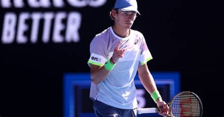 Tennis, ATP Australian Open 2023 Mannarino sees off Isner Tennis