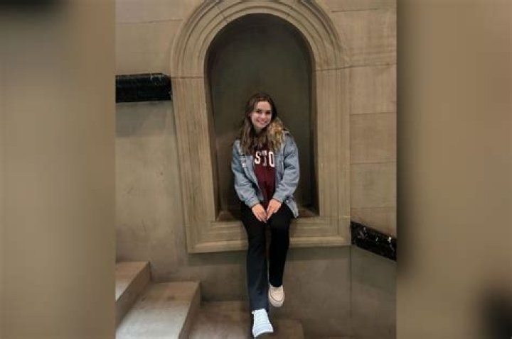 Texas girl Aurora Castner born in jail graduates top of class, heading