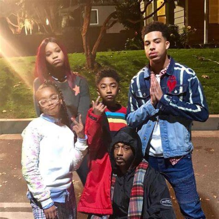 Thanks to iamquvenzhane & KattWilliams for joining our Blackish family!
