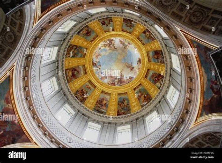 The dome above Napoleon's Tomb