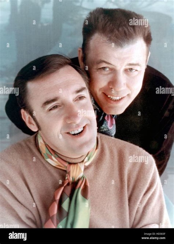 THE JIM NABORS HOUR, Jim Nabors, Frank Sutton, 1969 71 Courtesy Everett