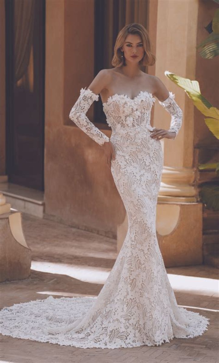 The Most Popular Wedding Dresses the Year You Were Born Celebrity