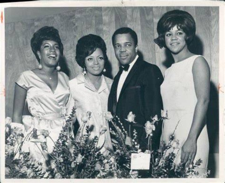 The Supremes with Berry Gordy Jr. and Berry Gordy IV, January 1966
