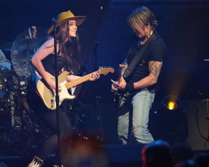 The Ultimate Guide To Keith Urban's Band Members In 2024
