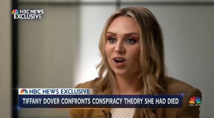 Tiffany Dover, Alabama nurse whose collapse fueled antivax conspiracy