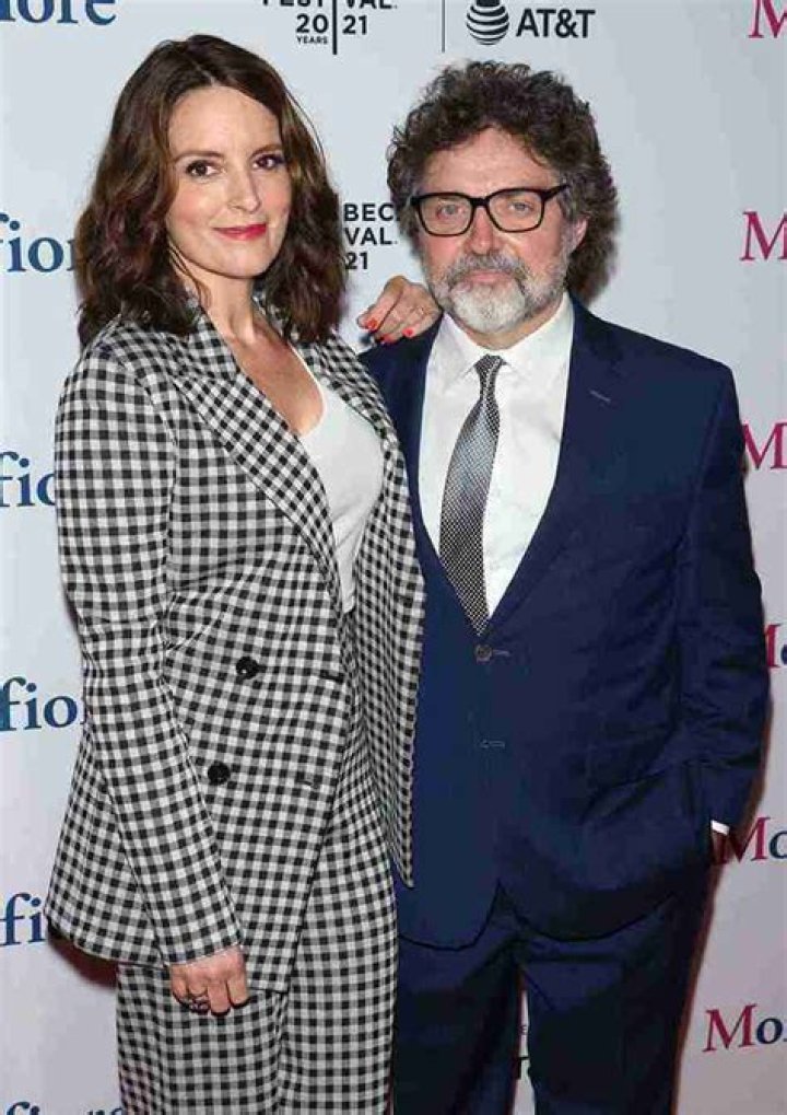Tina Fey Bio, Age, Height, Husband, Net Worth, Movies and TV Shows