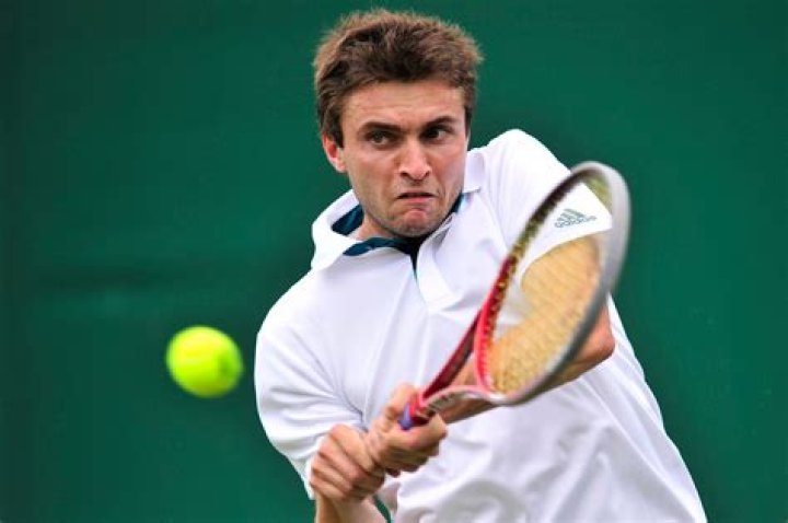 Top tennis player Gilles Simon Pay men more than women CBS News