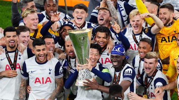 Tottenham Hotspur Defender Is A Family Man, Meet His Beautiful Wife Karen Cavaller &amp; Kids On Instagram