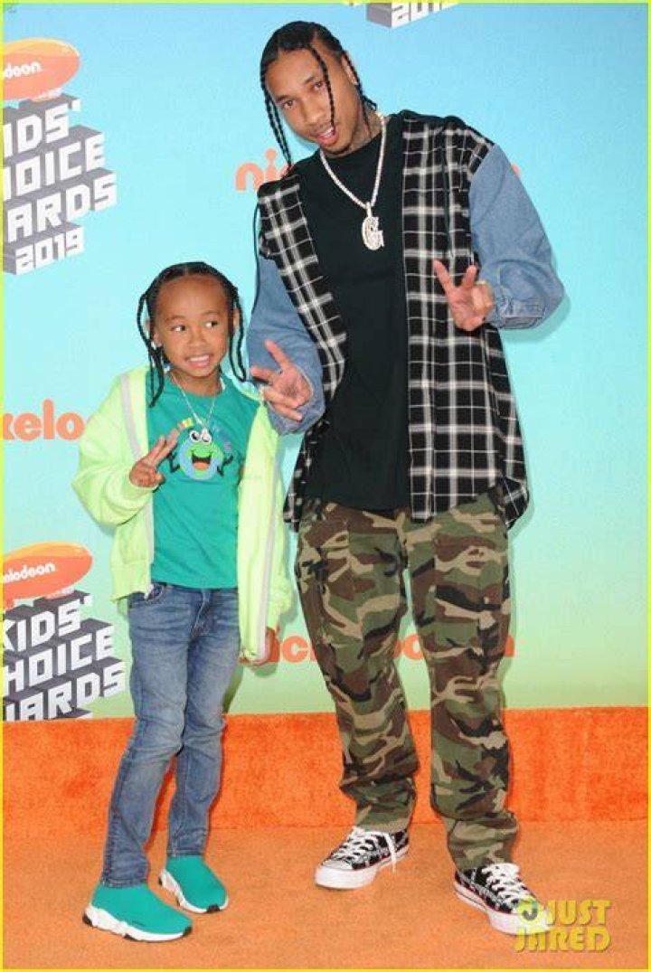 Tyga Brings His Son King Cairo to Kids' Choice Awards 2019! Photo