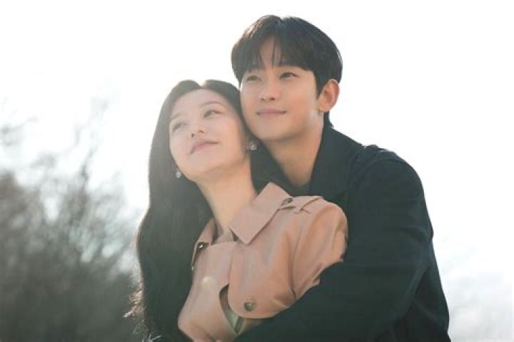 Unraveling The Kim Soo Hyun And Kim Ji Won Dating Rumors