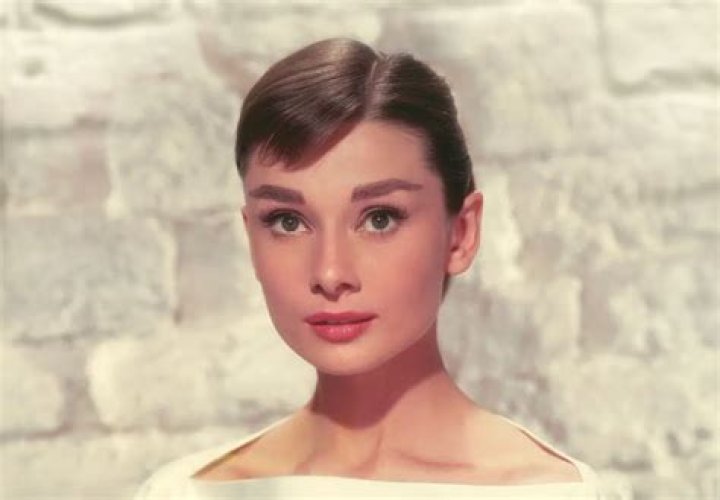 Unveiling Audrey Hepburn's Enigmatic Measurements: Height And Weight Revealed