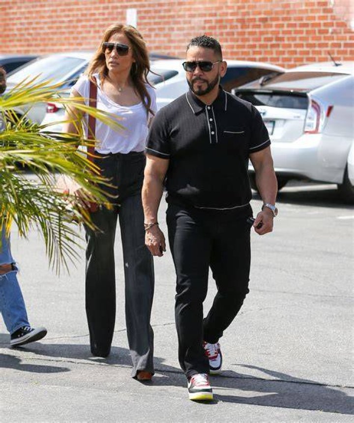 Unveiling Benny Medina's Partner: The Power Behind The Mogul
