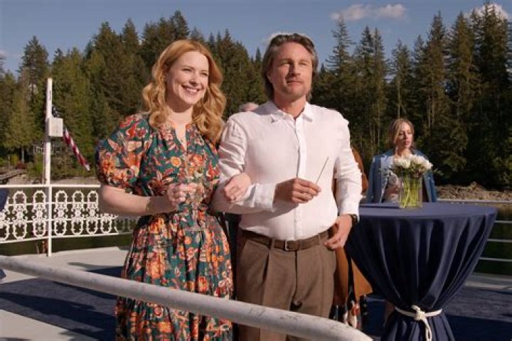 Unveiling The Character: Who Plays Rose On Virgin River?