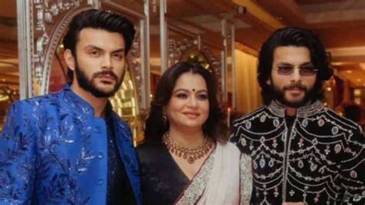 Unveiling The Legacy Of Shikhar Pahariya's Parents
