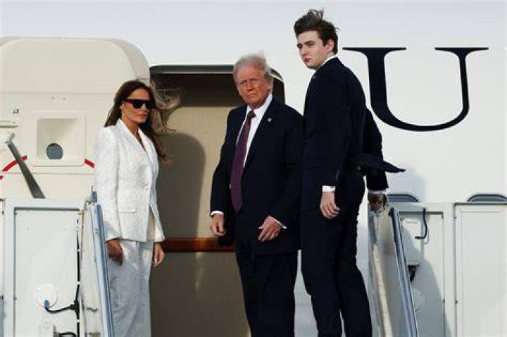 Unveiling The Mystery: Photo Of Barron Trump And His Girlfriend