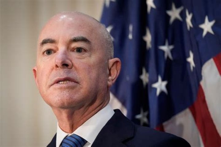 U.S. Homeland Security Secretary Alejandro Mayorkas and his wife, Tanya Mayorkas, pose for