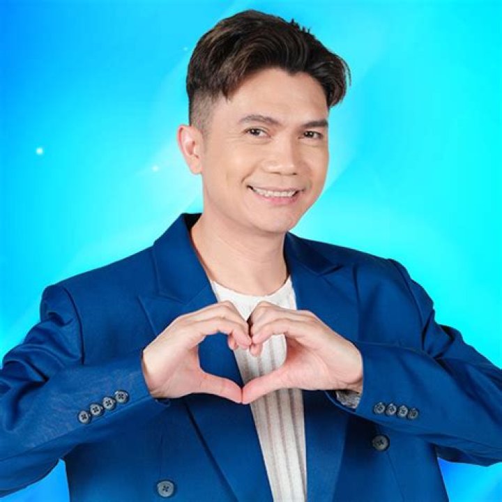 Vhong Navarro Wiki 2021 Net Worth, Height, Weight, Relationship & Full