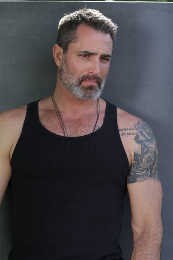 Victor Webster/Gallery Cas, Victor webster and Hair
