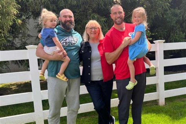 Virgil Hunter Family: How Many Siblings Does He Have? Children And Parents