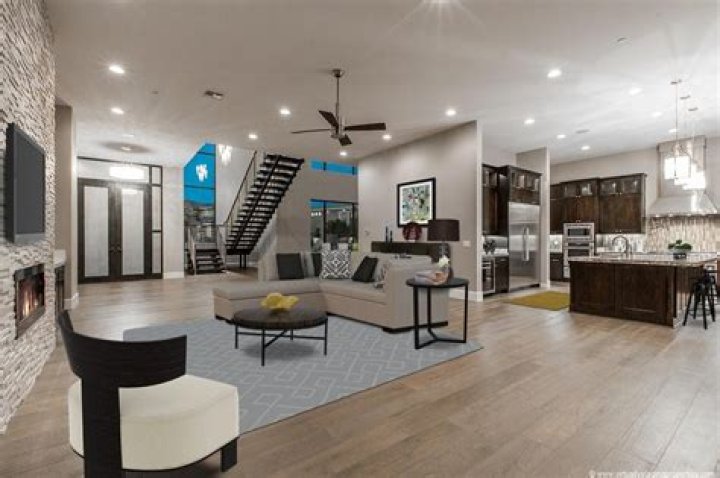 Virtually Staging Properties