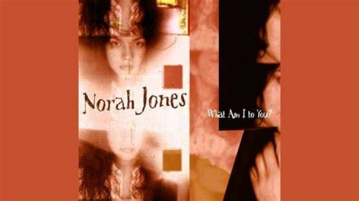 What did Norah Jones and her sister, Anoushka Shankar, do in Encinitas