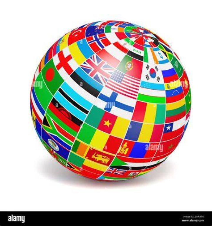 What nationality is Donna Hanover?