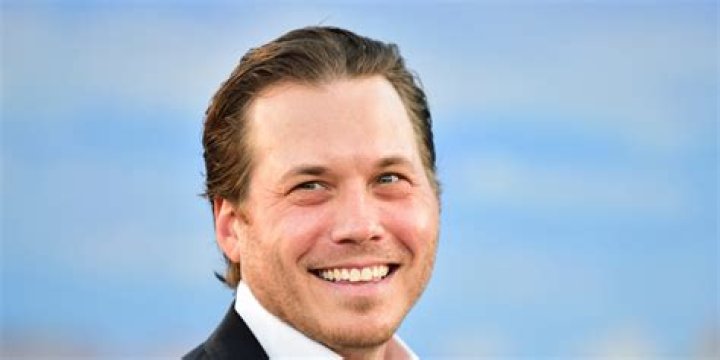 Where Is Scott MacArthur Now? Wife, Net Worth, Height, Wiki