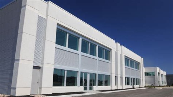 Where To Find A Commercial Cleaner