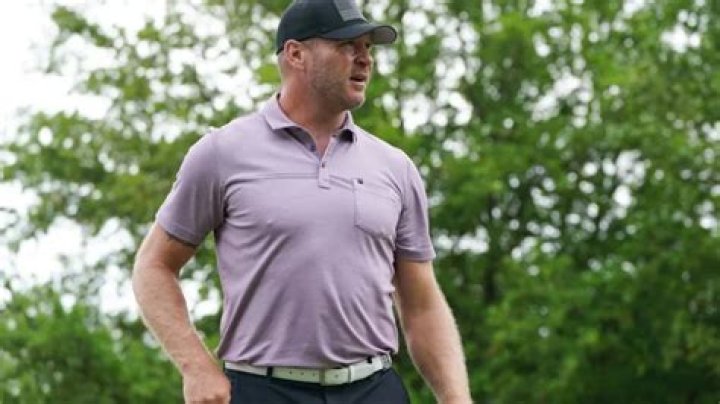 Who Is Brian Urlacher's Wife? Unraveling The Love! Lee Daily