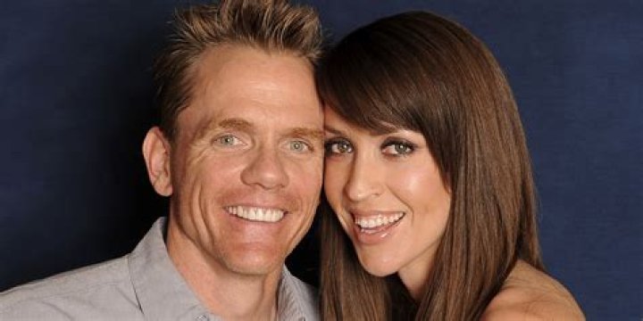 Who Is Christopher Sign Wife Laura? How Many Kids Do They Have? YouTube