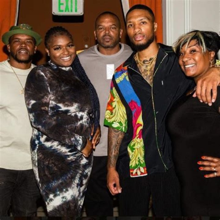 Who Is Damian Lillard Father? Family [2023 Update] Players Bio
