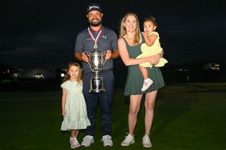 Who Is JJ Spaun's Wife, Melody Spaun? Caddie, Net Worth And Career Earnings