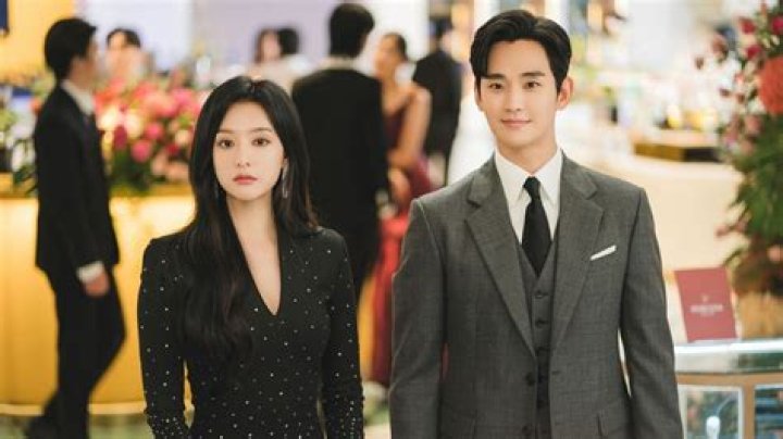 Who Is Kim So Hyun's Boyfriend? | Facts About Her Relationship