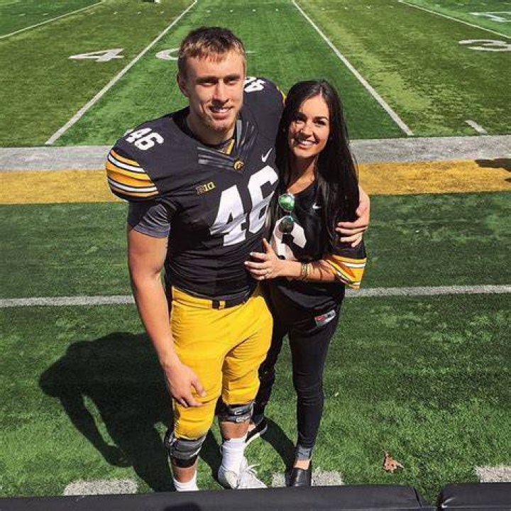 Who is Kittle Wife? College & Proposal [2023 Update]