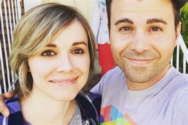Who Is Lisa Rober, The Wife Of Mark Rober? Here Is What We Know Womenio