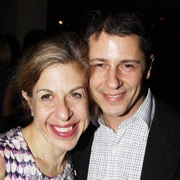 Who Is Steven Smyth? Meet Jackie Hoffman Husband: Married Life And Kids