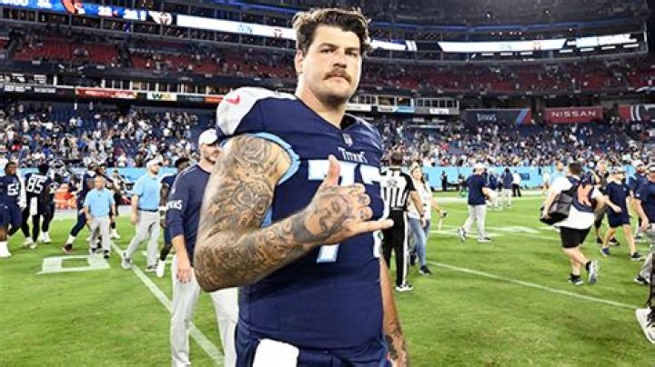 Who is Taylor Lewan's mom? All you need to know about his family