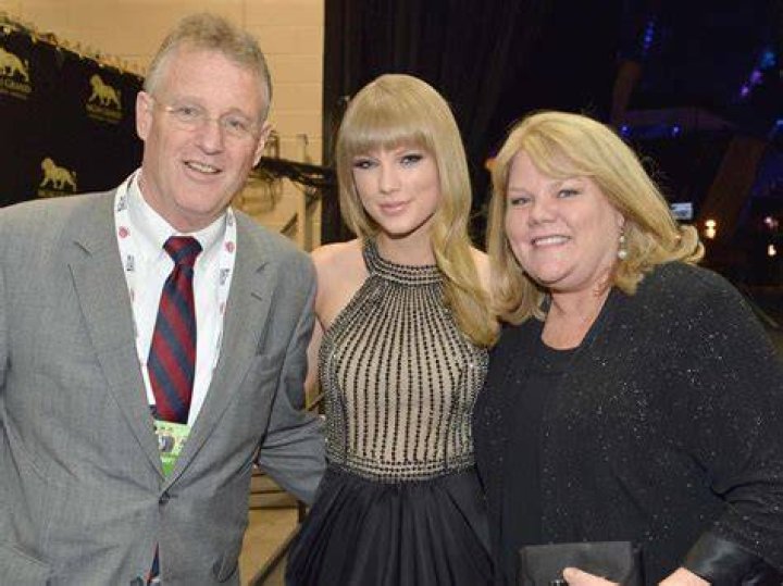 Who Is Taylor Swift&rsquo;s Brother? All About Austin Swift