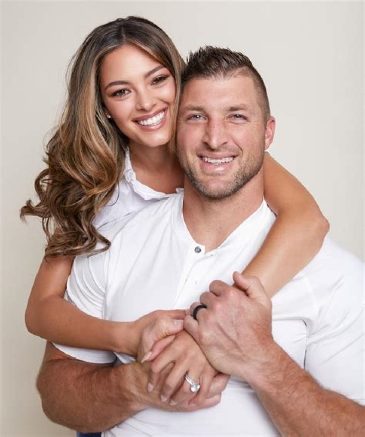 Who Is Tim Tebow Wife Know All About