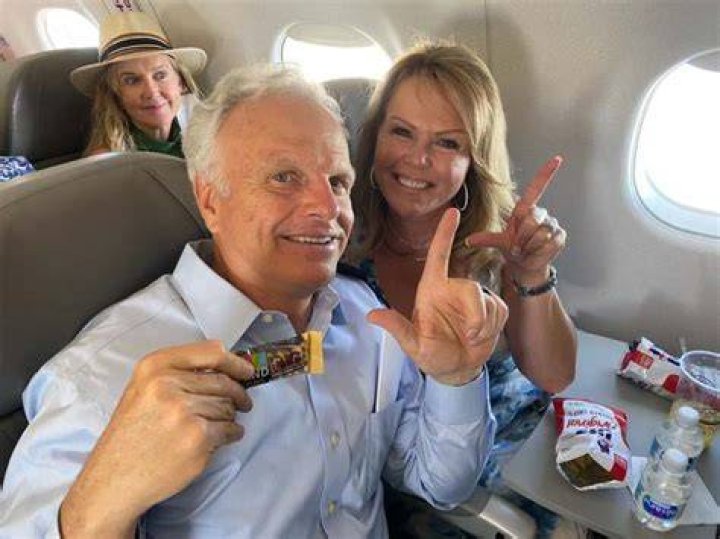 Who Is Vicki Neeleman? David Neeleman Wife, Children, Family, Net Worth 1
