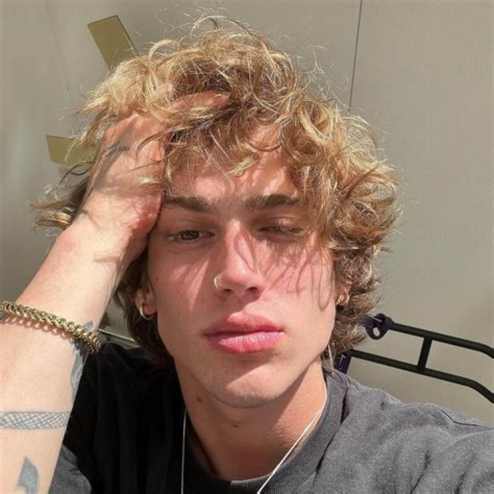 Who is Vinnie Hacker? Everything To Know About The TikTok Star